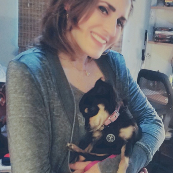 Meet your Posher, Kori! - Picture 3 of 3